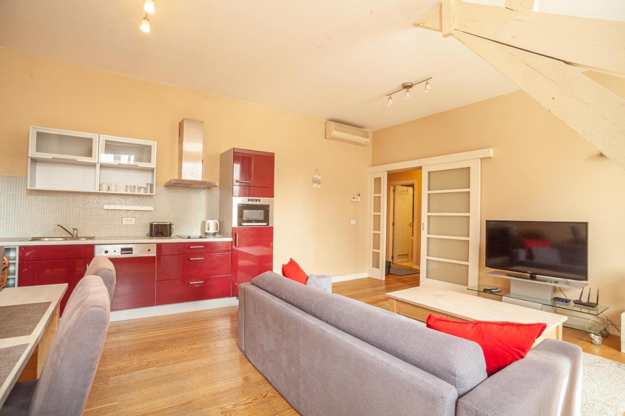 Luxury Suites Castel By Rikas Hotels アントウェルペン エクステリア 写真