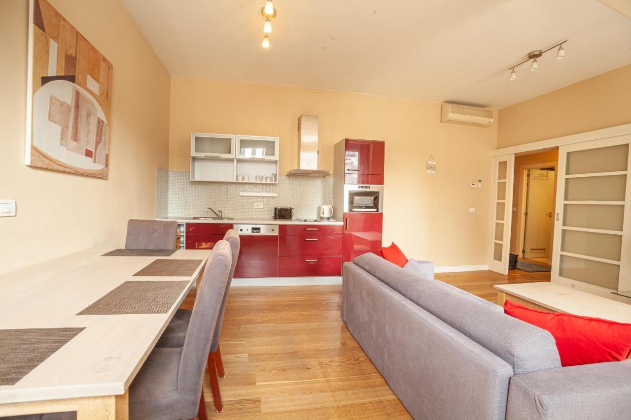 Luxury Suites Castel By Rikas Hotels アントウェルペン エクステリア 写真