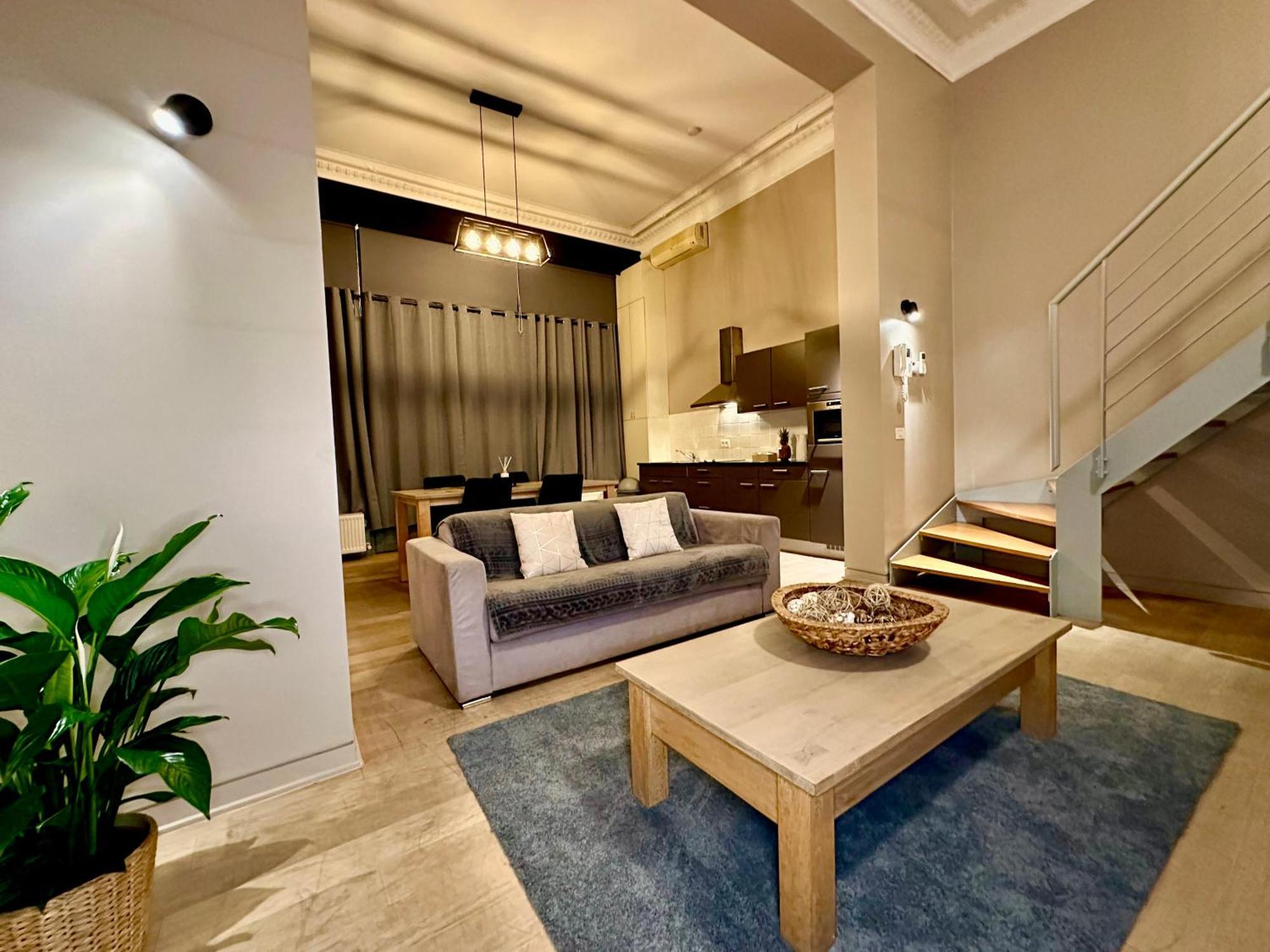 Luxury Suites Castel By Rikas Hotels アントウェルペン エクステリア 写真