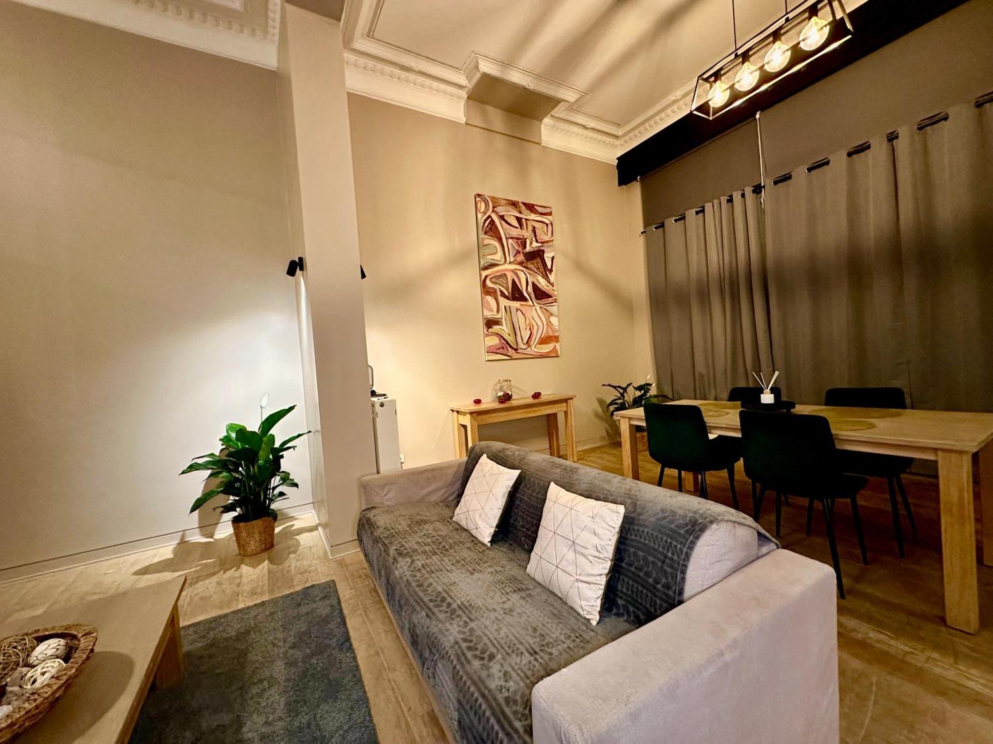 Luxury Suites Castel By Rikas Hotels アントウェルペン エクステリア 写真