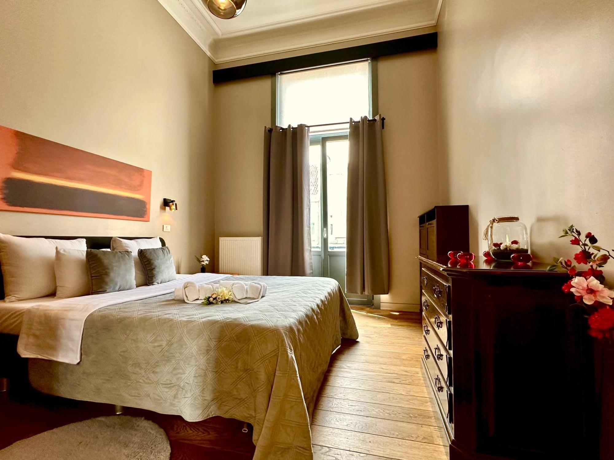 Luxury Suites Castel By Rikas Hotels アントウェルペン エクステリア 写真